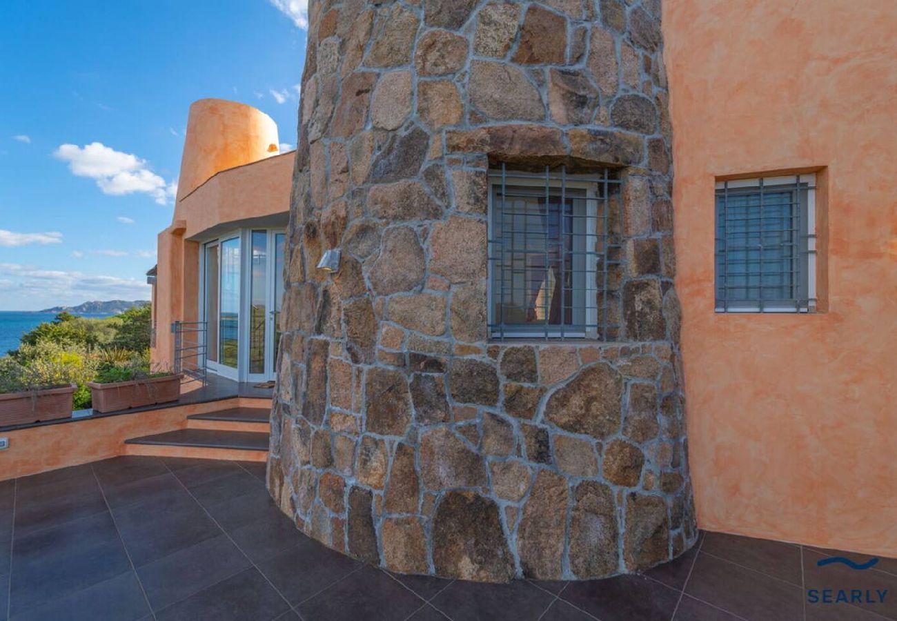 Villa a Porto San Paolo - Villa Nuraghe - By Searly 