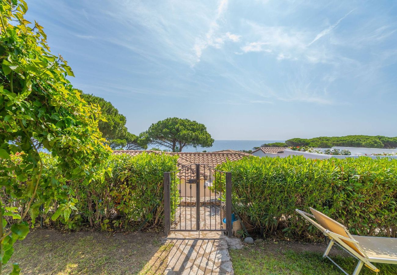 Villa a Baia Sant'Anna - Villetta Bianchi - By Searly 