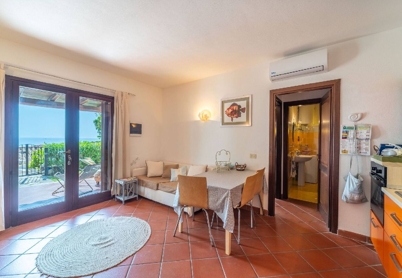 Villa a Baia Sant'Anna - Villetta Bianchi - By Searly 