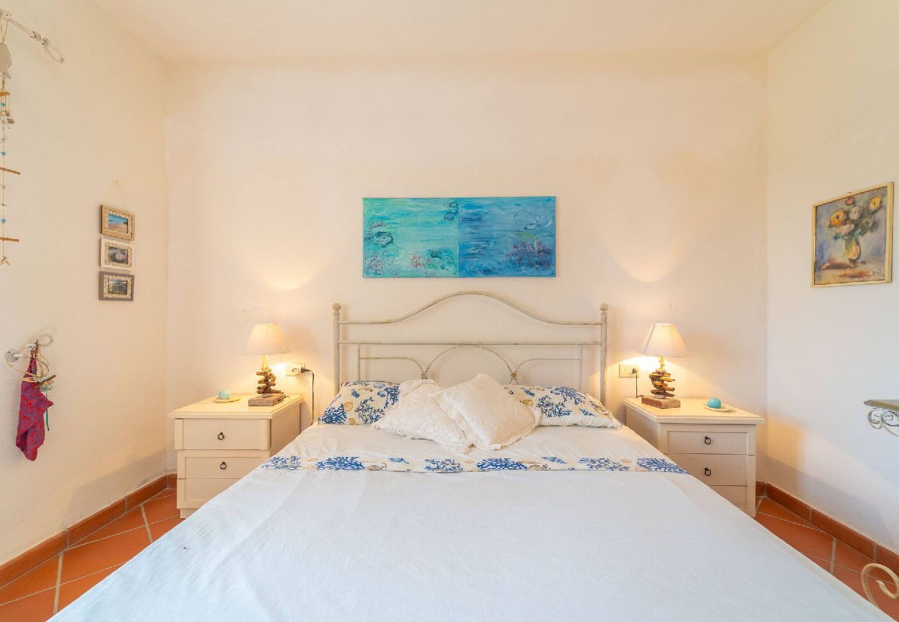 Villa a Baia Sant'Anna - Villetta Bianchi - By Searly 