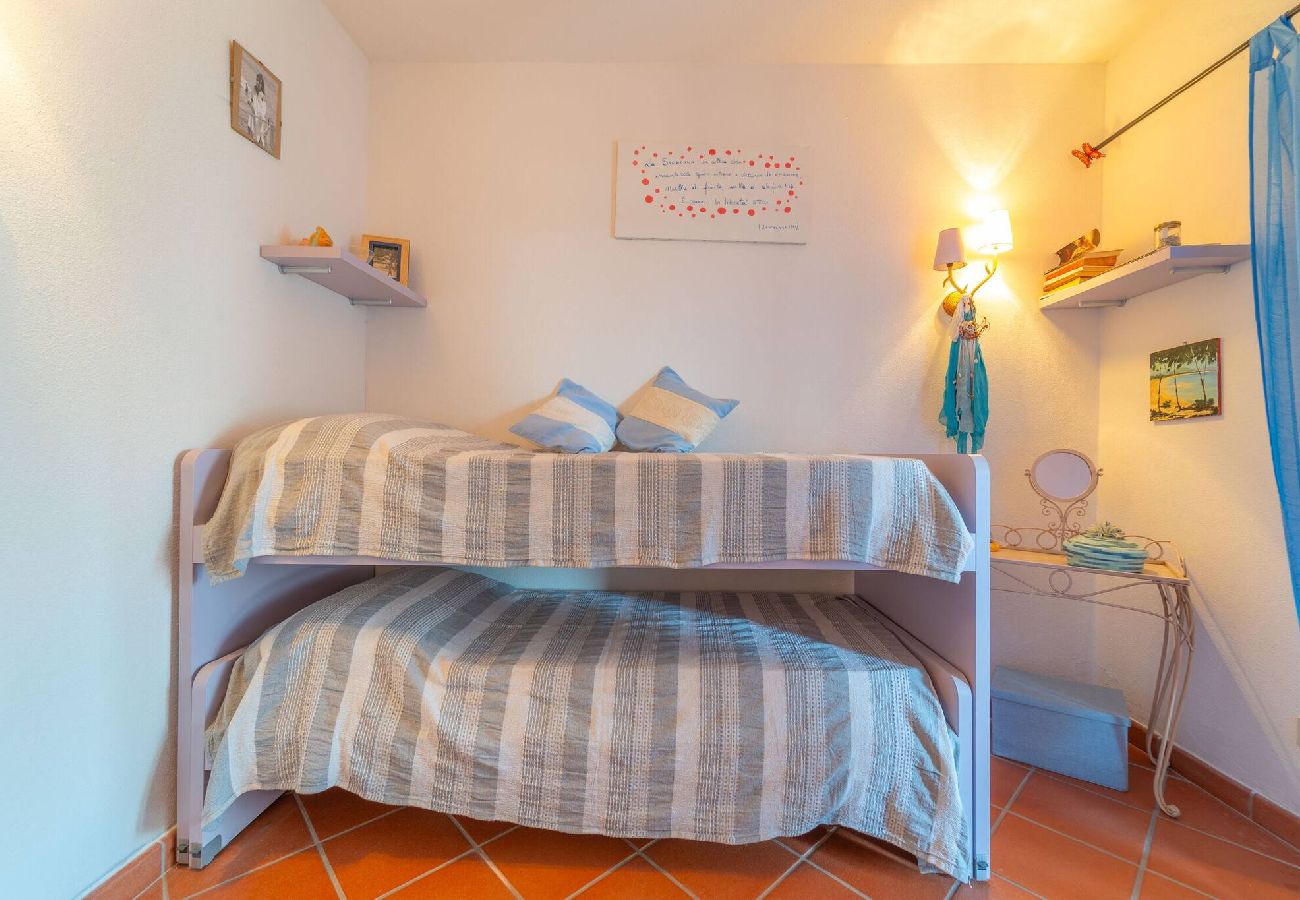 Villa a Baia Sant'Anna - Villetta Bianchi - By Searly 