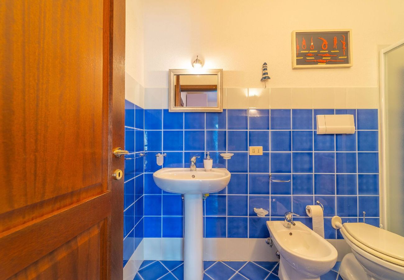 Villa a Baia Sant'Anna - Villetta Bianchi - By Searly 