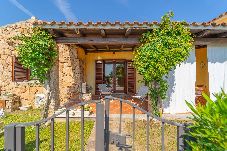 Villa a Baia Sant'Anna - Villetta Bianchi