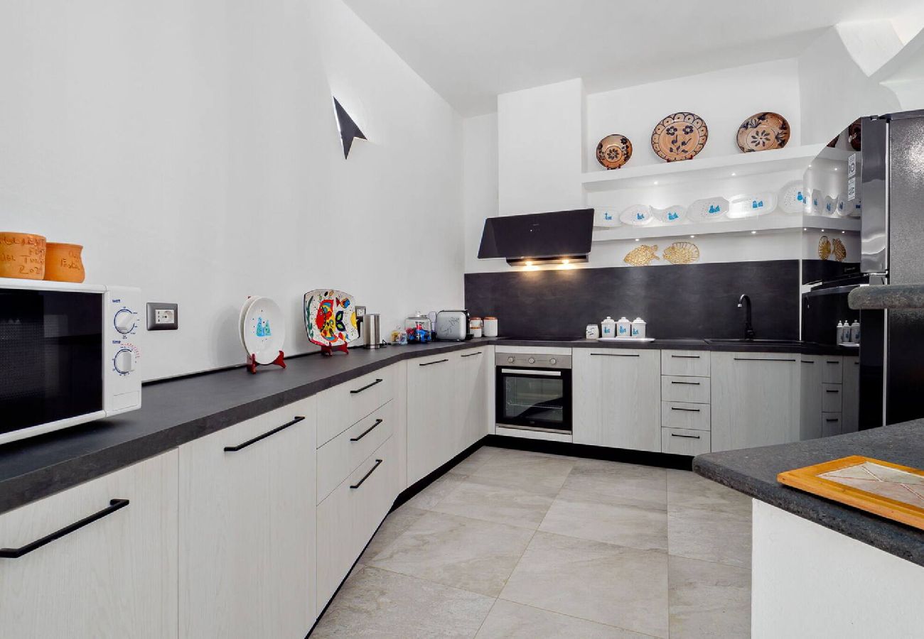 Villa a Rena Majore - Villa Maestrale