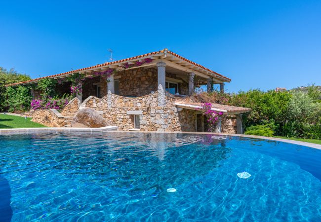 Villa a Porto Rotondo - Villa Alfa con Piscina Privata