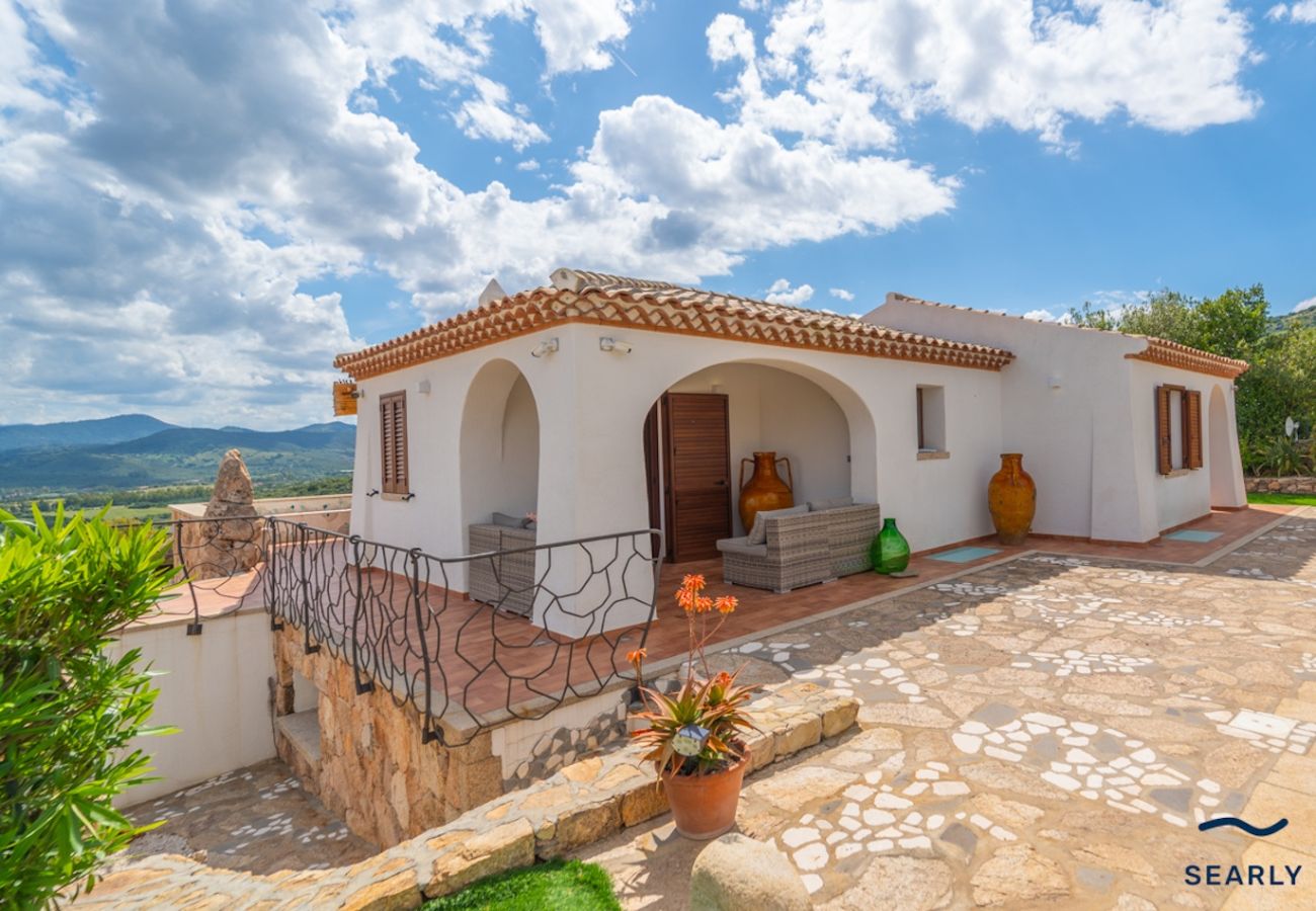 Appartamento a Budoni - Villa Filomena - Appartamento Con Piscina - By Searly