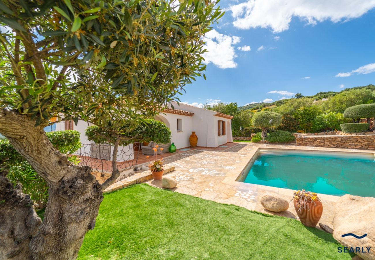 Appartamento a Budoni - Villa Filomena - Appartamento Con Piscina - By Searly