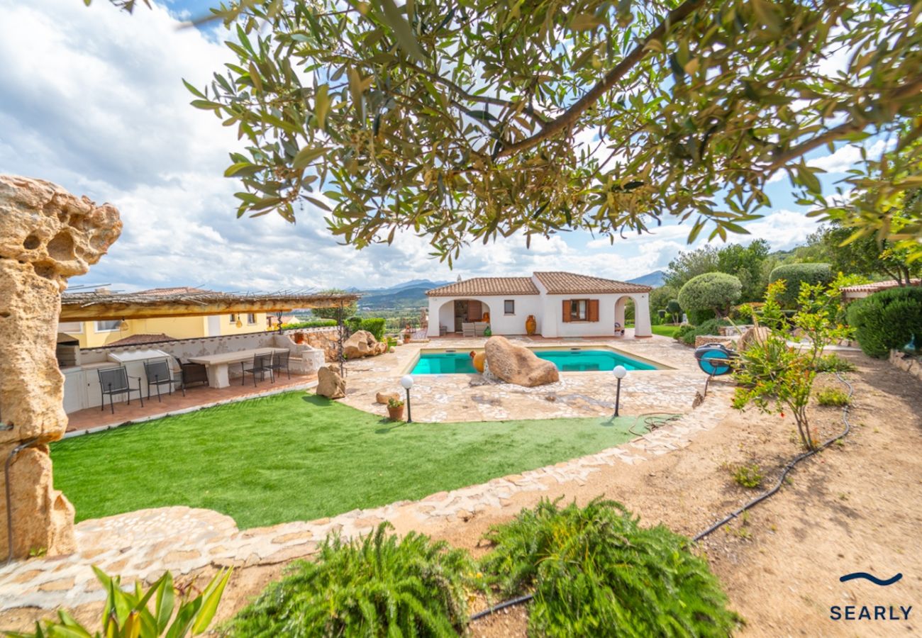 Appartamento a Budoni - Villa Filomena - Appartamento Con Piscina - By Searly