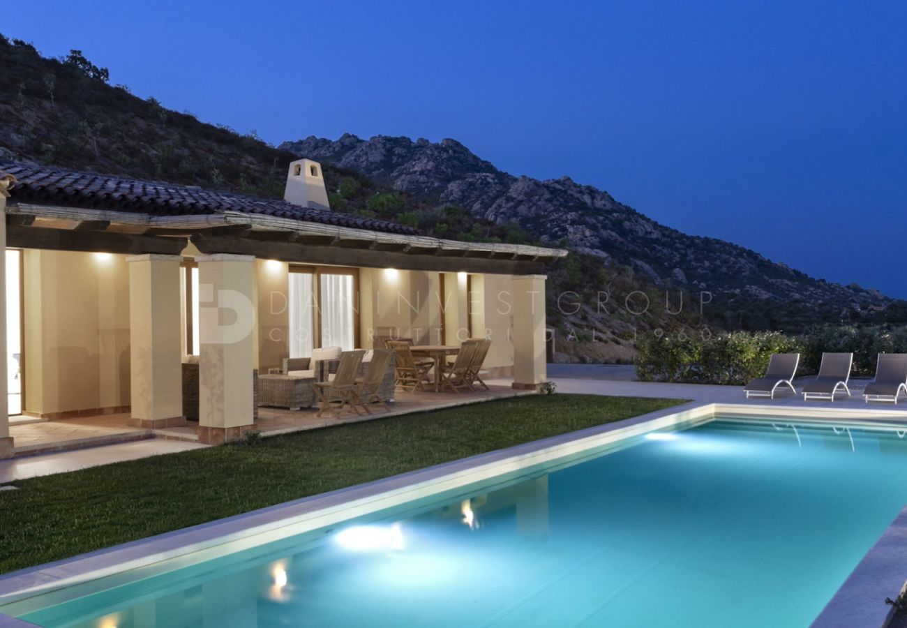 Villa a Olbia - Villa Silenda