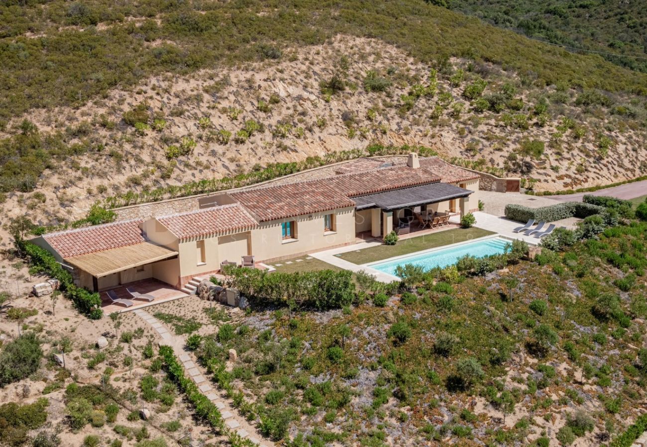 Villa a Olbia - Villa Silenda