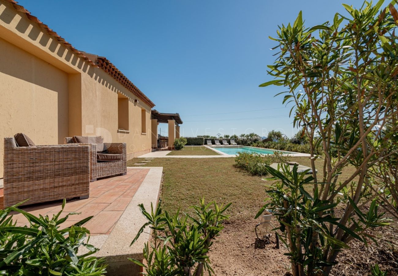 Villa a Olbia - Villa Silenda