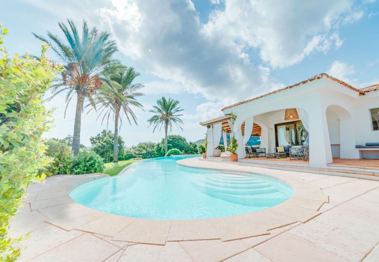 Villa a Porto Cervo - Villa Acantu