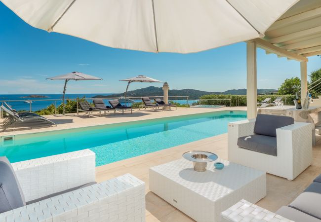 Villa a Arzachena - Villa Purple