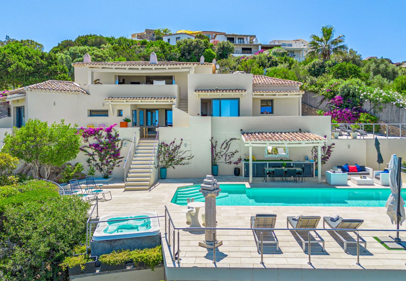 Villa a Arzachena - Villa Purple