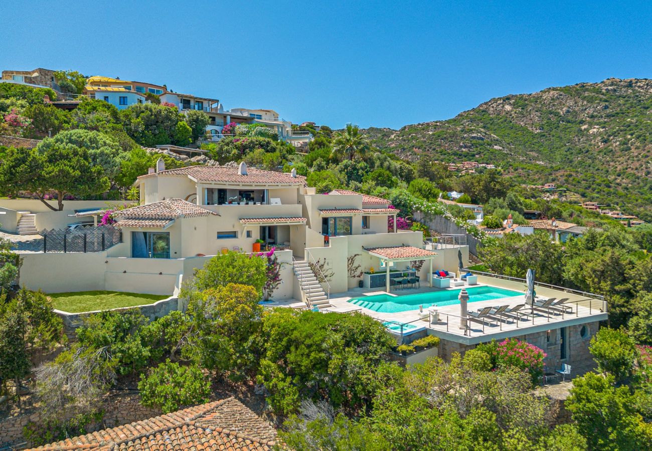 Villa a Arzachena - Villa Purple