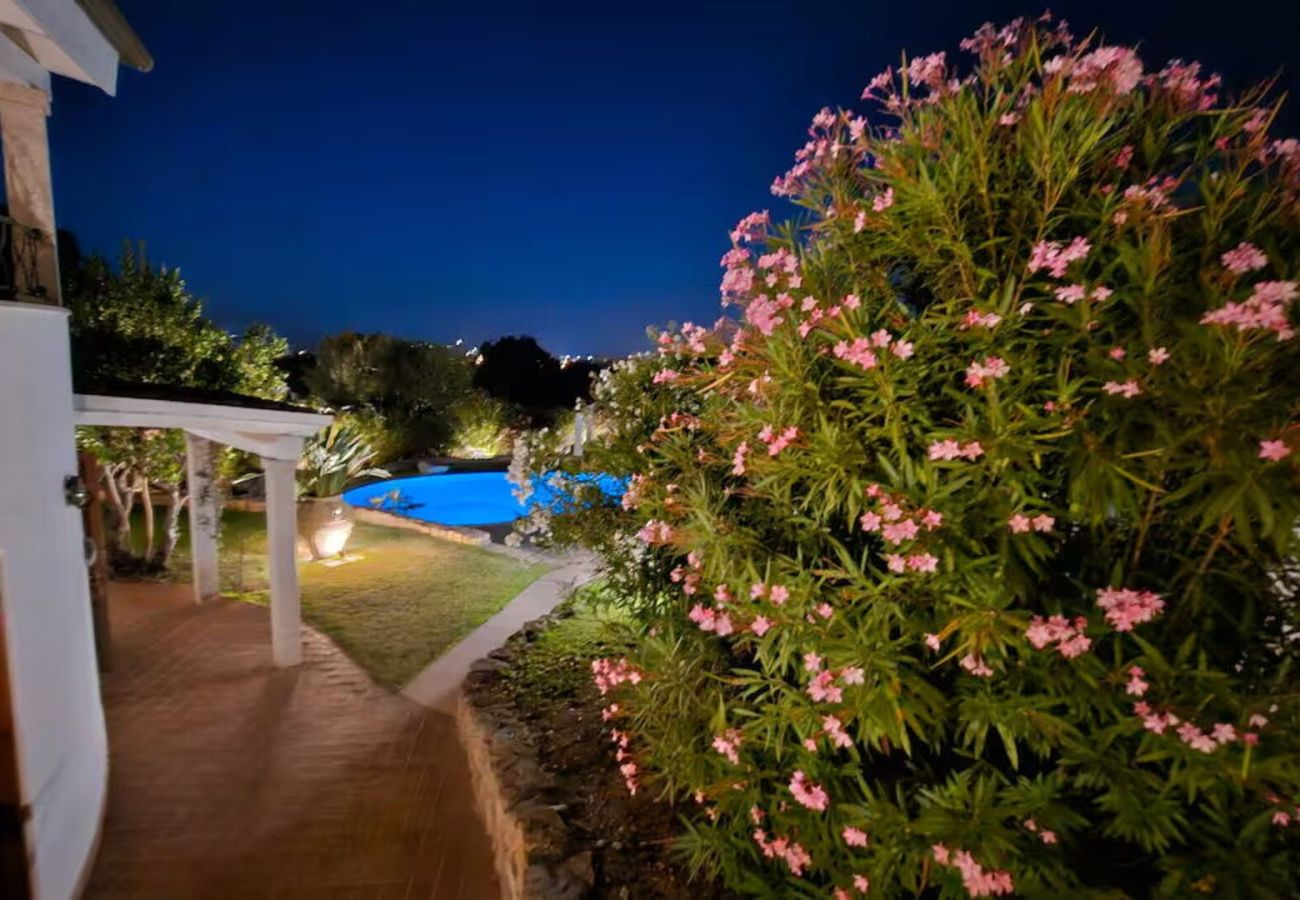 Villa a San Teodoro - Villa Luna Rossa