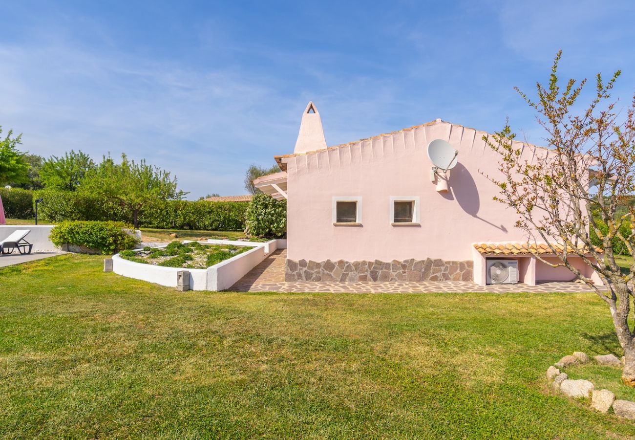 Villa a Olbia - Villa Essenza