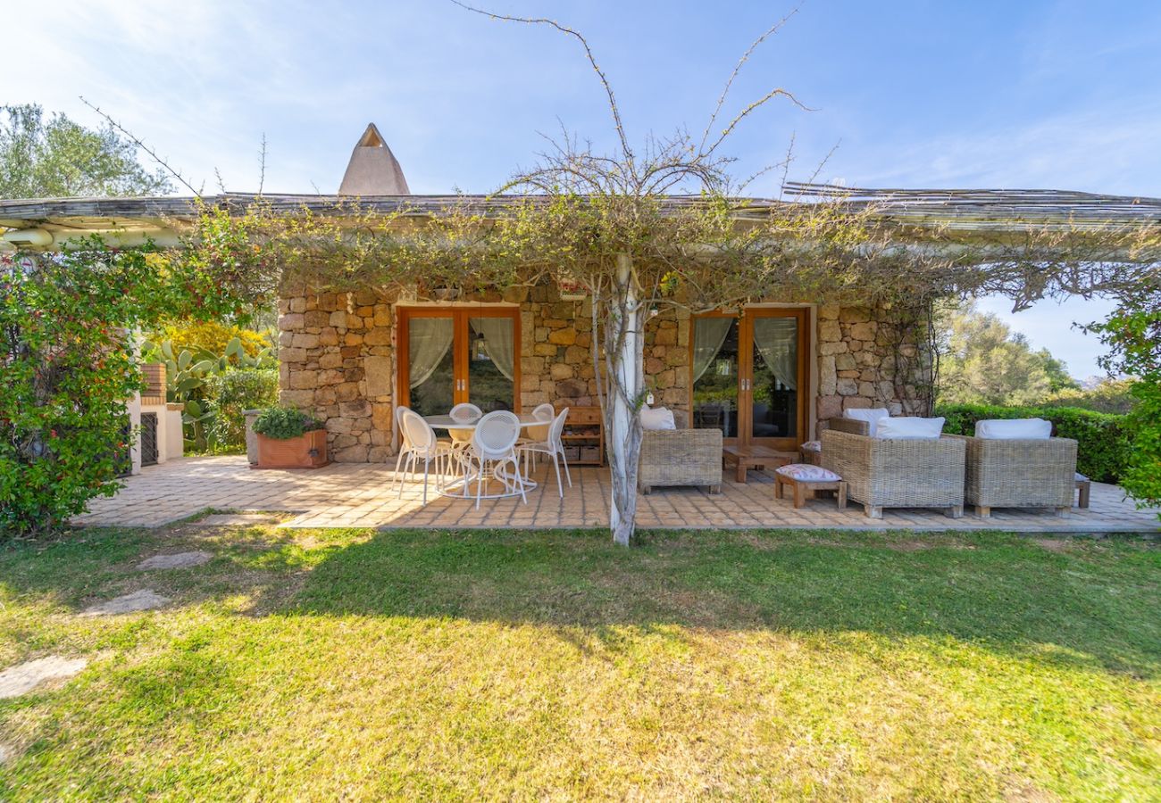 Villa a Olbia - Villa Essenza