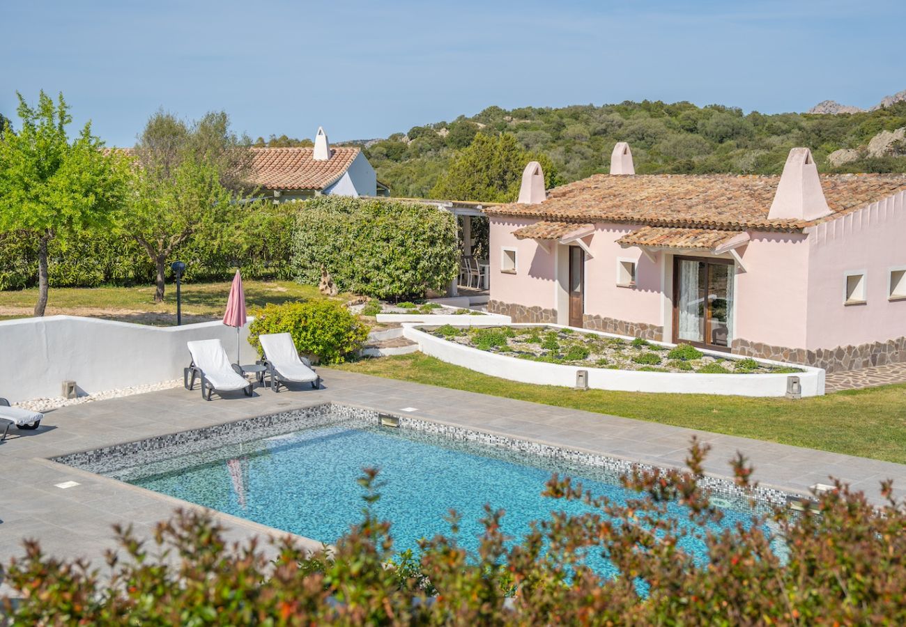 Villa a Olbia - Villa Essenza