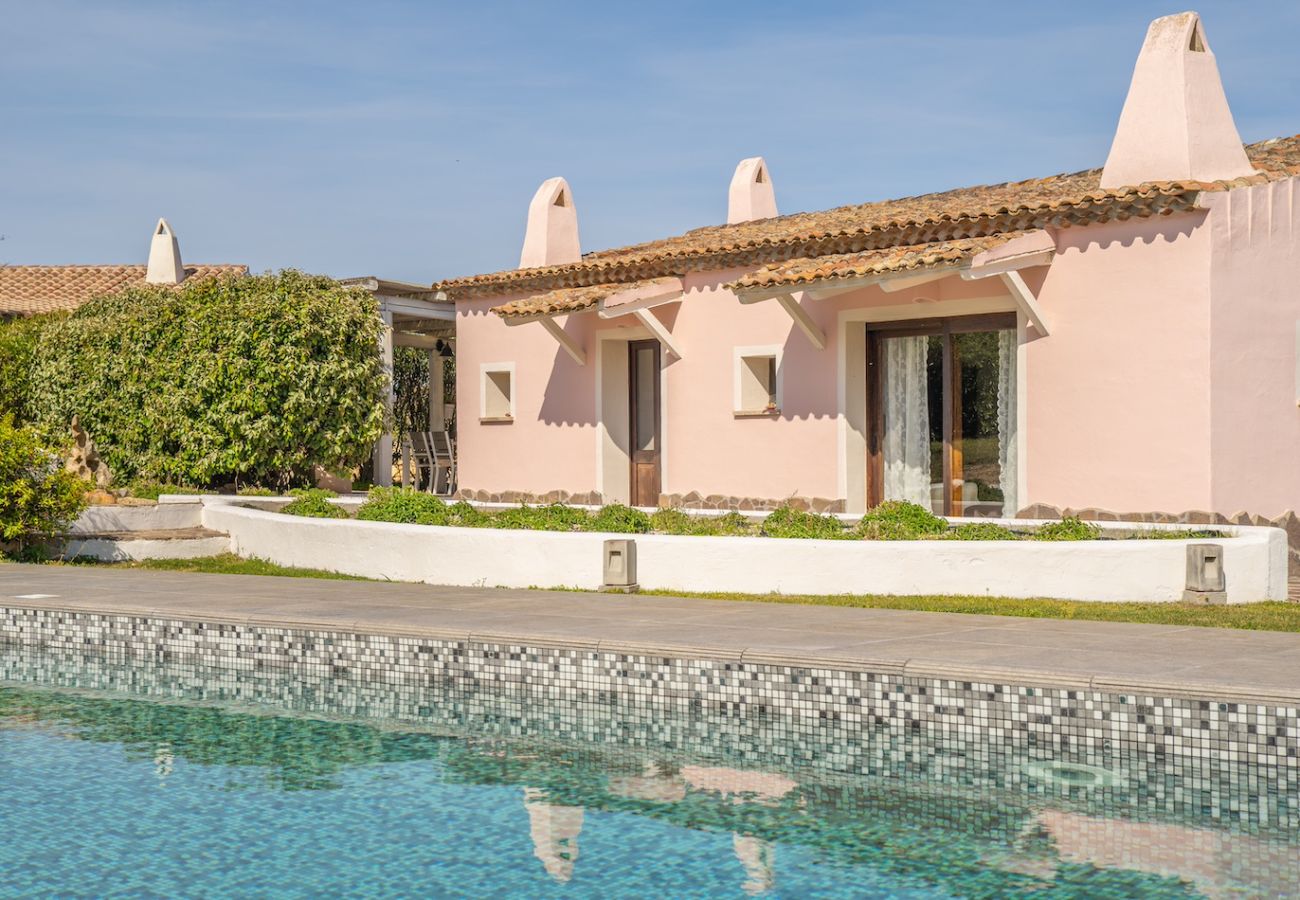 Villa a Olbia - Villa Essenza