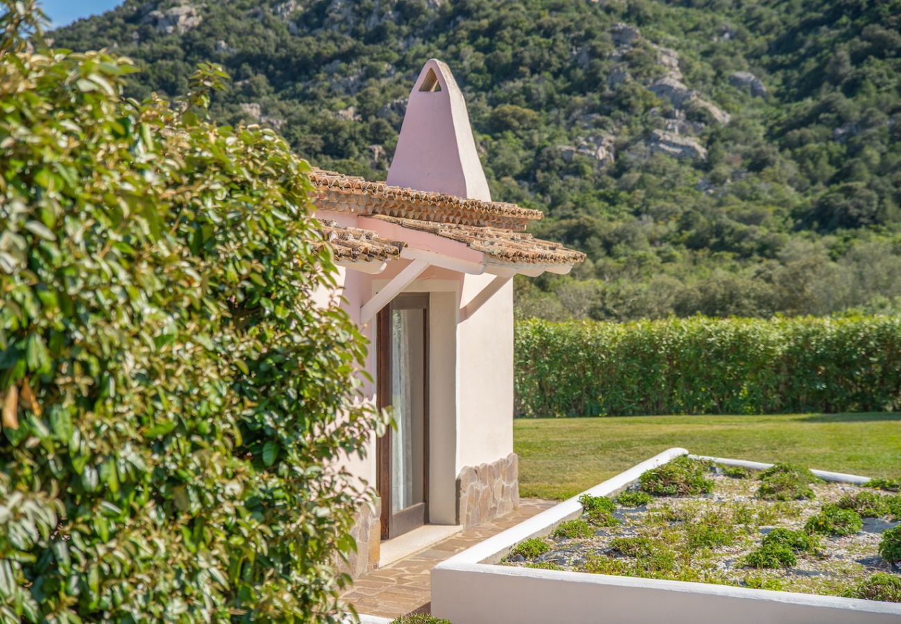 Villa a Olbia - Villa Essenza