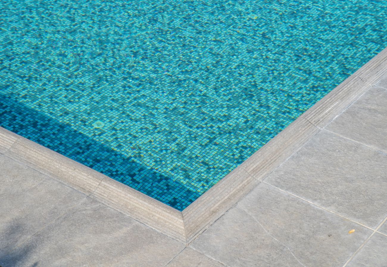 Villa a Olbia - Villa Essenza