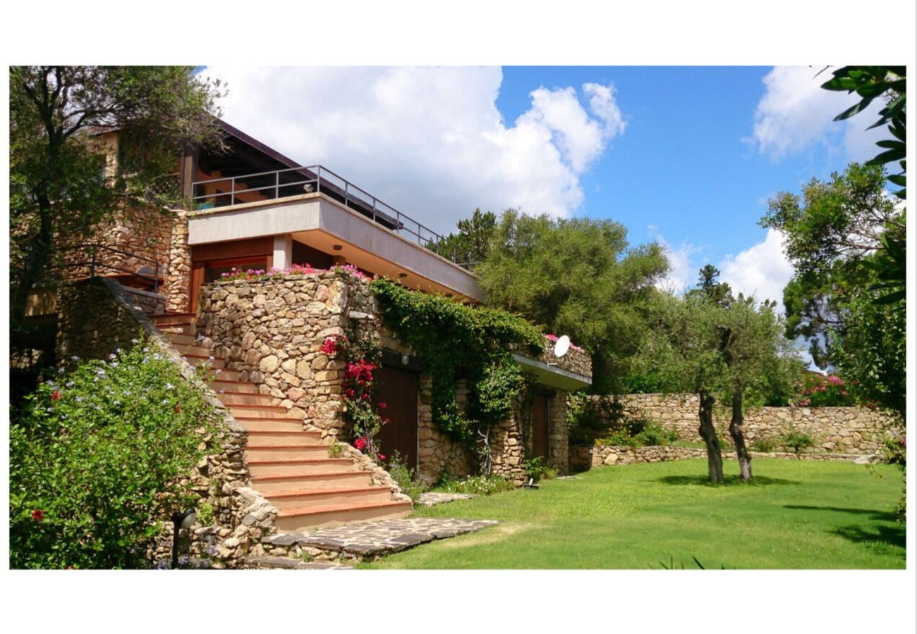 Villa a Olbia - Villa Lalla