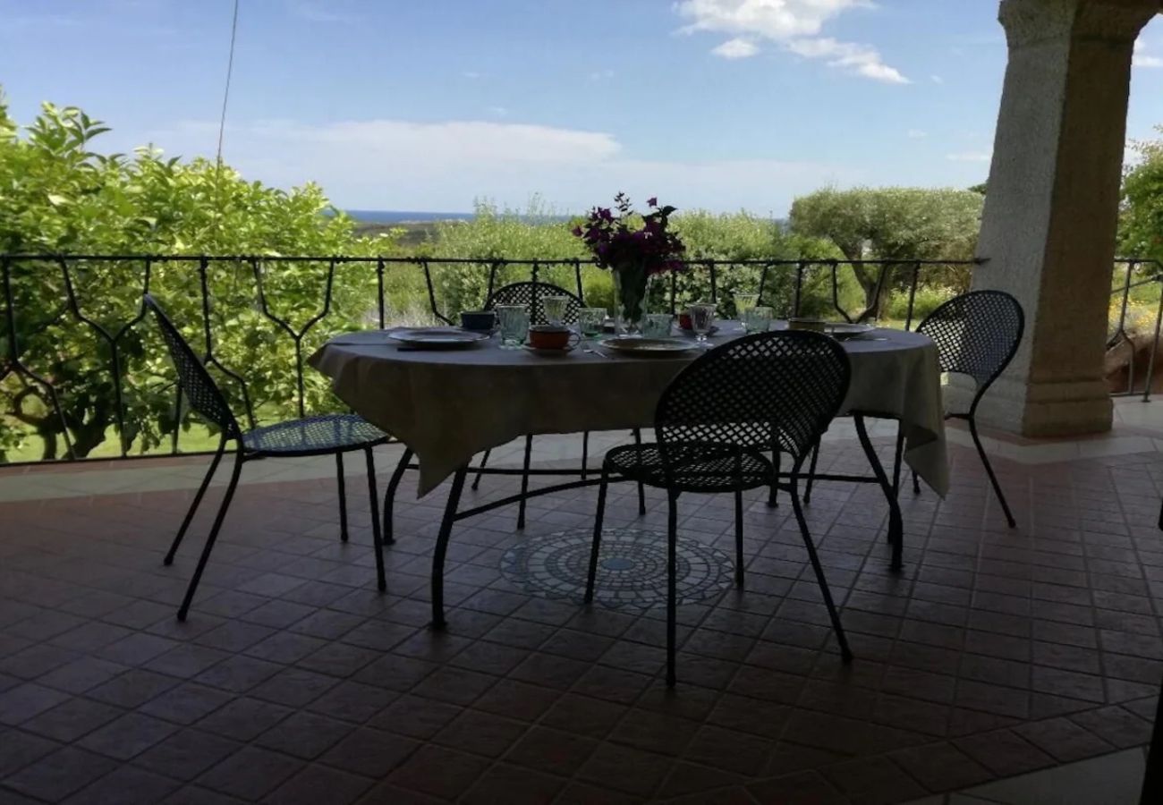Villa a San Teodoro - Villetta Cala Ginepro