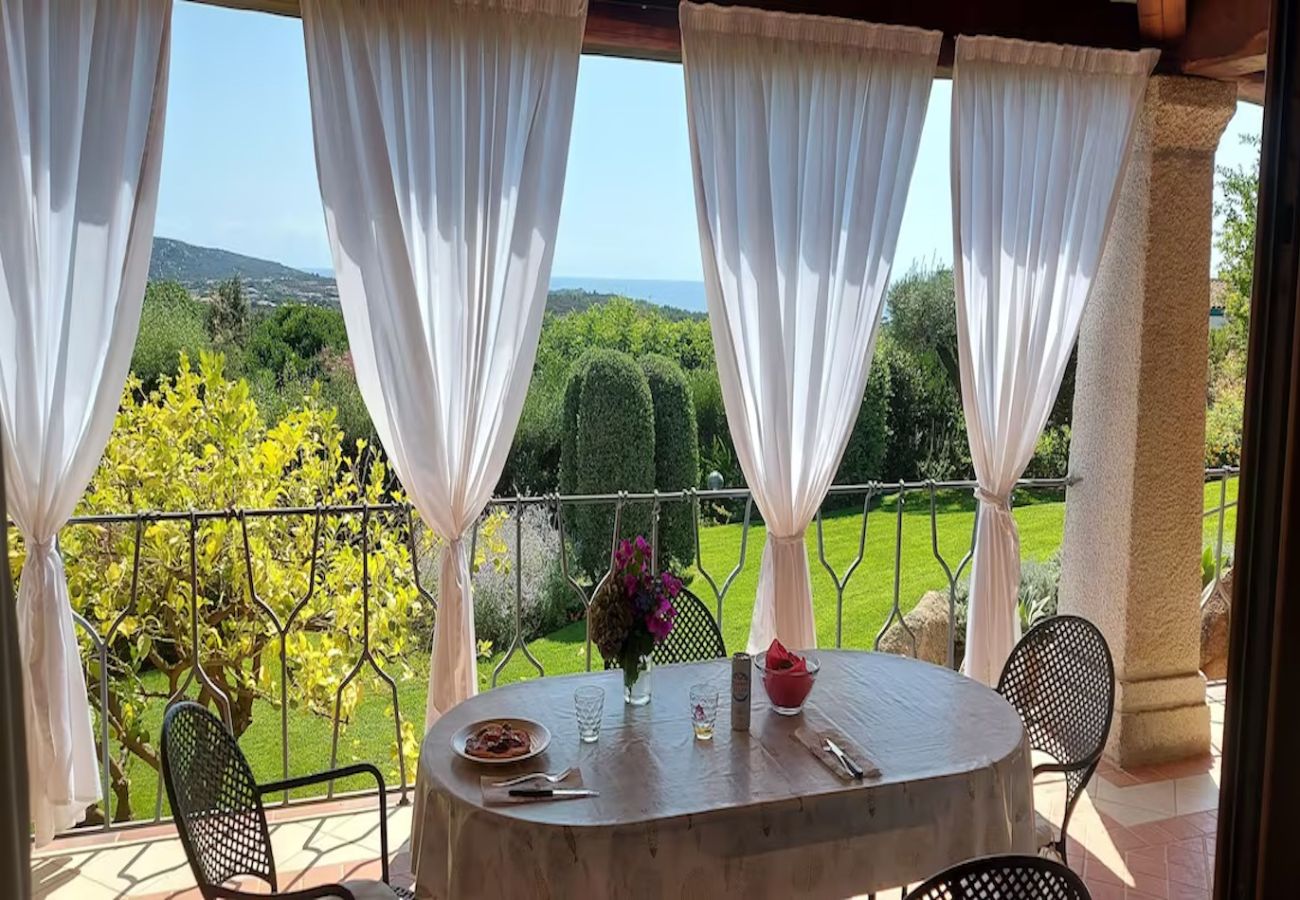 Villa a San Teodoro - Villetta Cala Ginepro