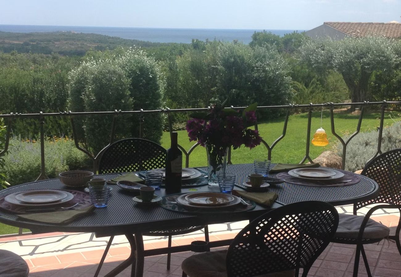 Villa a San Teodoro - Villetta Cala Ginepro