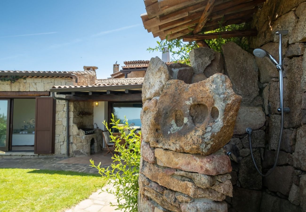 Villa a Baia Sardinia - Villa Orso