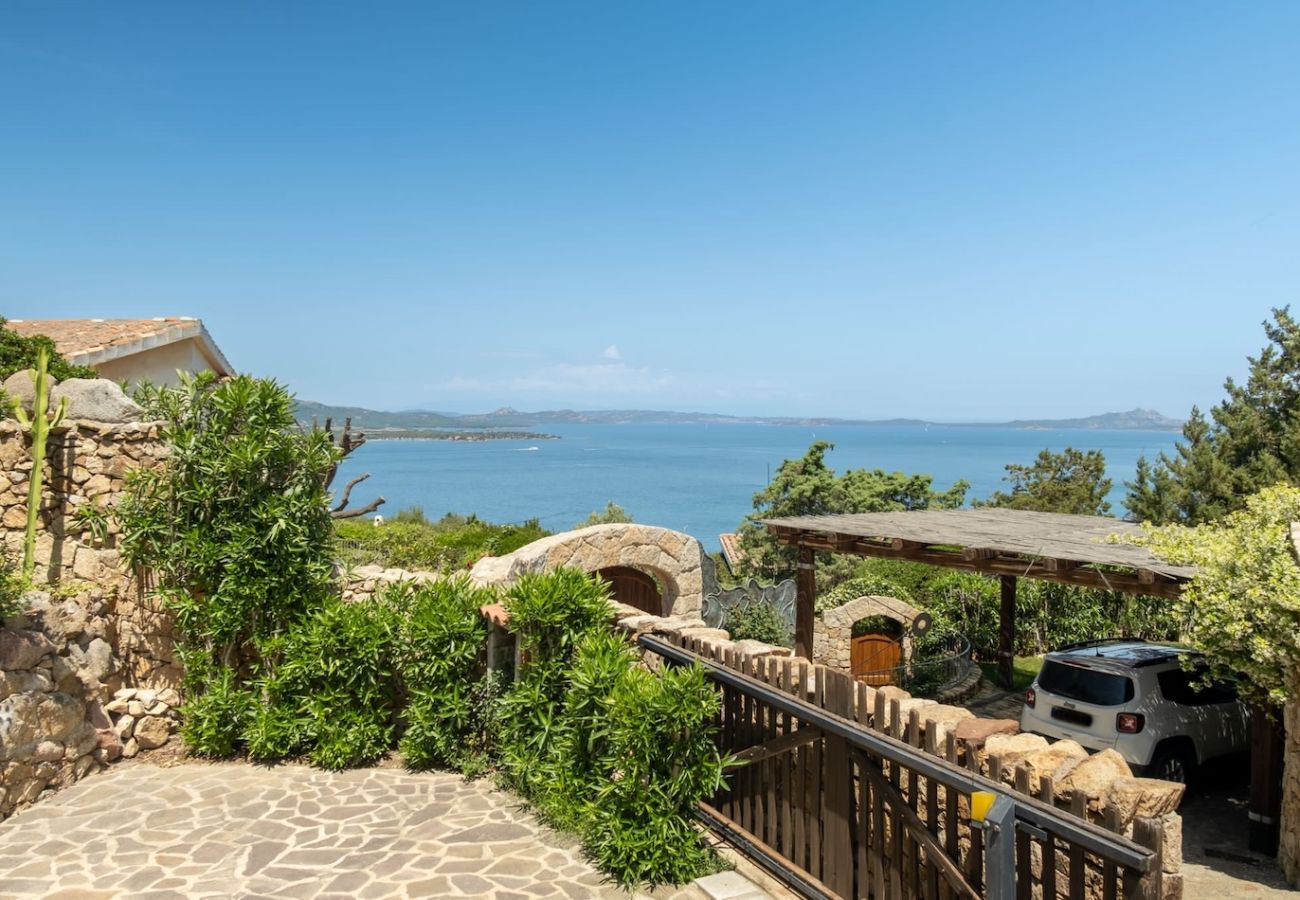 Villa a Baia Sardinia - Villa Orso