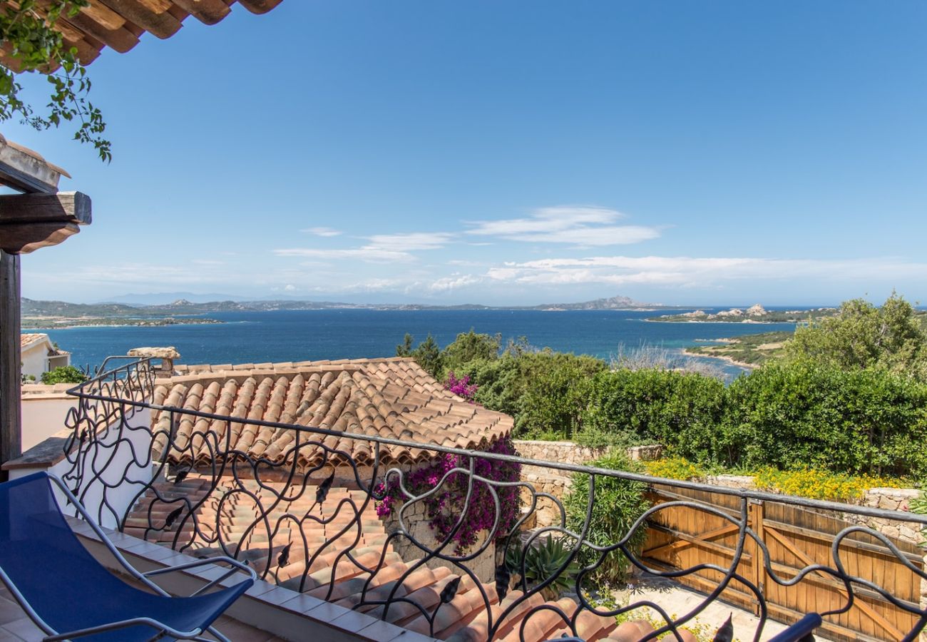 Villa a Baia Sardinia - Villa Bomboniera