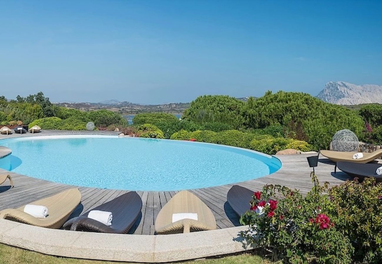 Villa a Puntaldia - H2O