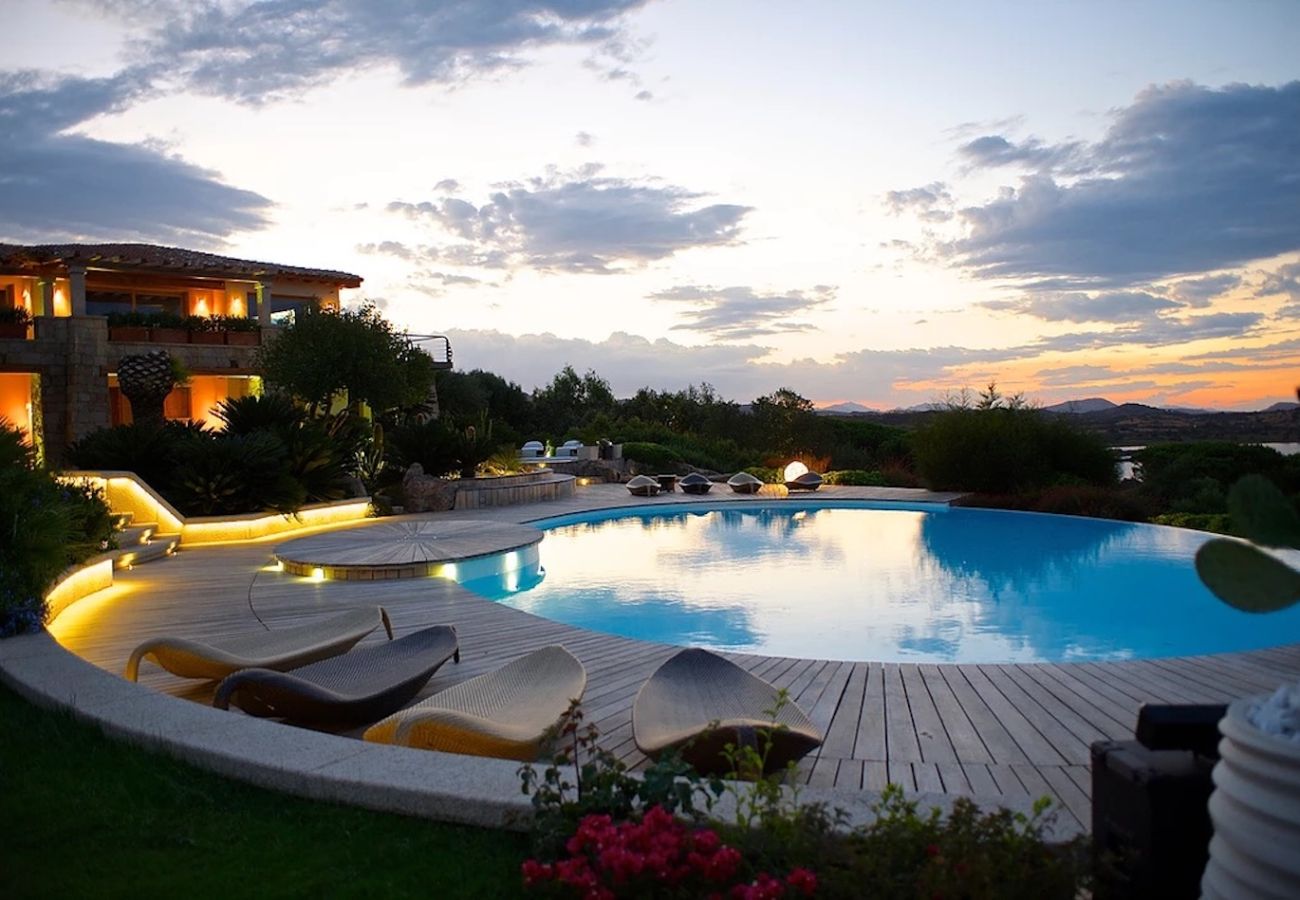 Villa a Puntaldia - H2O