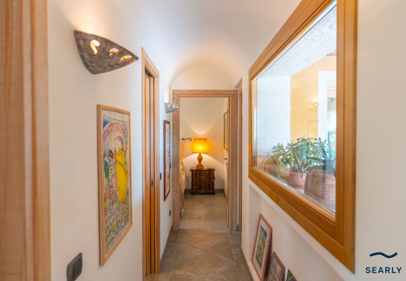 Villa a Cannigione - Esclusiva proprietà con piscina zona Cannigione