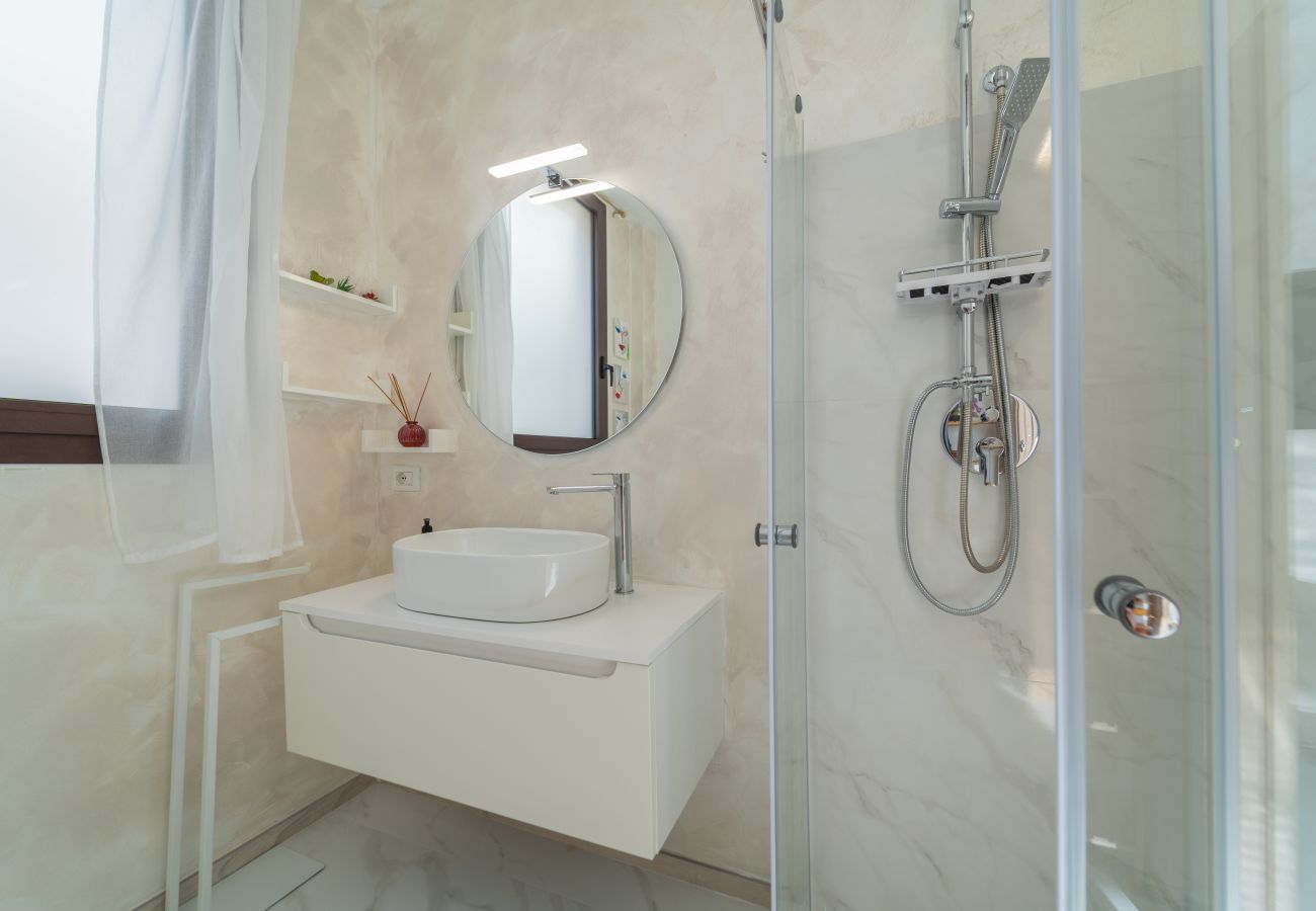 Appartamento a Olbia - Sea View Escape Waterfront Apartment Olbia