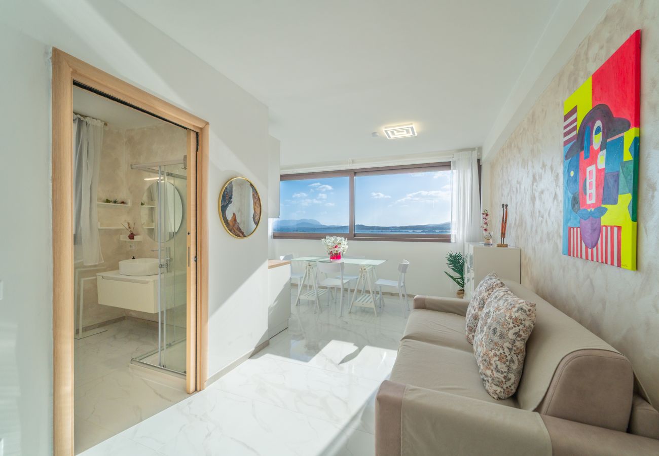 Appartamento a Olbia - Sea View Escape Waterfront Apartment Olbia
