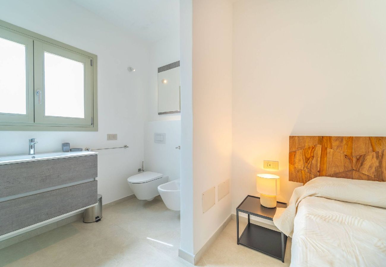 Villa in Porto San Paolo - D&V Luxury Villa - with heated swimming pool - By Searly 