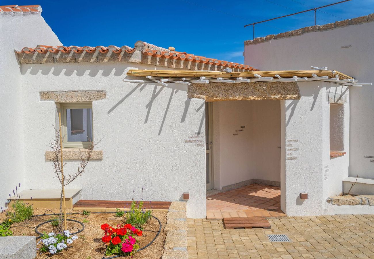 Villa in Porto San Paolo - D&V Luxury Villa - with heated swimming pool - By Searly 