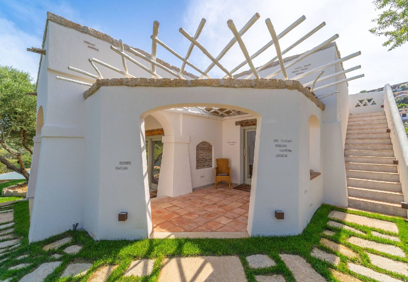 Villa in Porto San Paolo - D&V Luxury Villa - with heated swimming pool - By Searly 