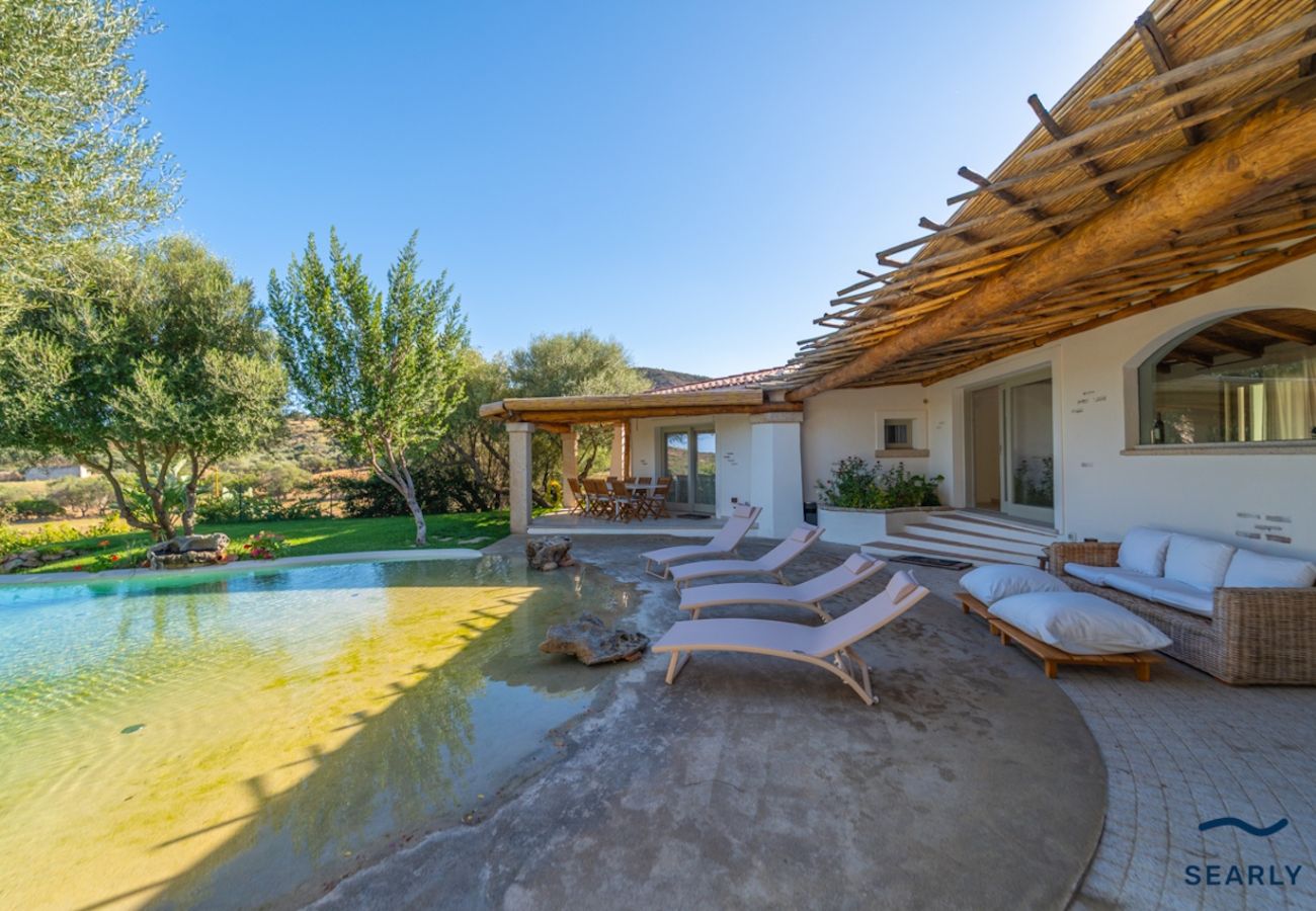 Villa in Porto San Paolo - D&V Luxury Villa - with heated swimming pool - By Searly 