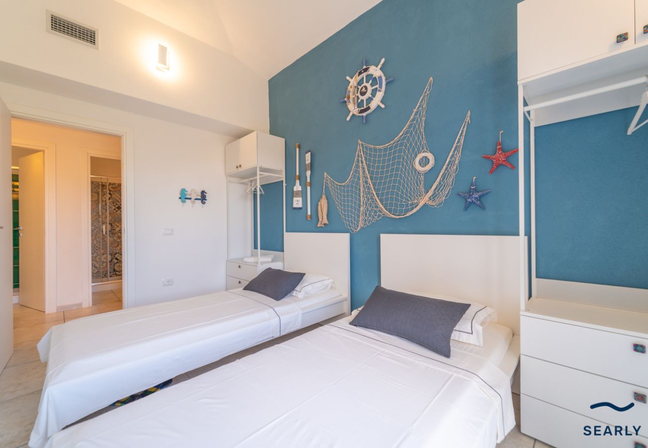 Villa in Baia Sant'Anna - Villa Harmony