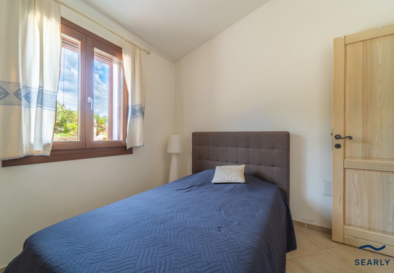 Apartment in Budoni - Villa Filomena - Appartamento Con Piscina - By Searly