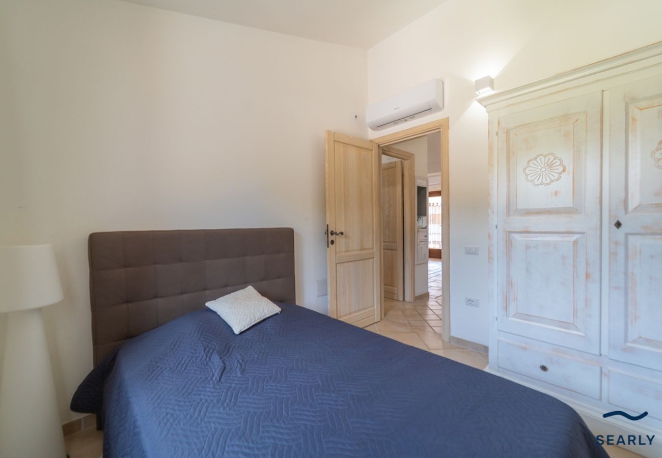 Apartment in Budoni - Villa Filomena - Appartamento Con Piscina - By Searly