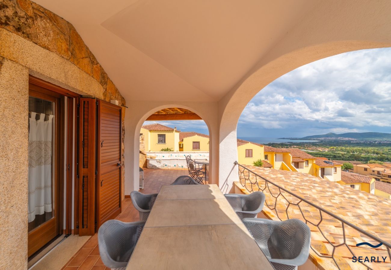 Apartment in Budoni - Villa Filomena - Appartamento Con Piscina - By Searly