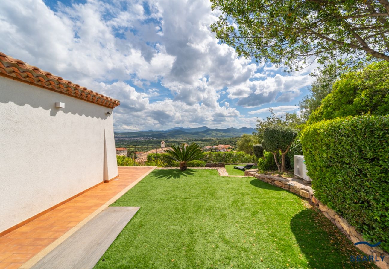 Apartment in Budoni - Villa Filomena - Appartamento Con Piscina - By Searly