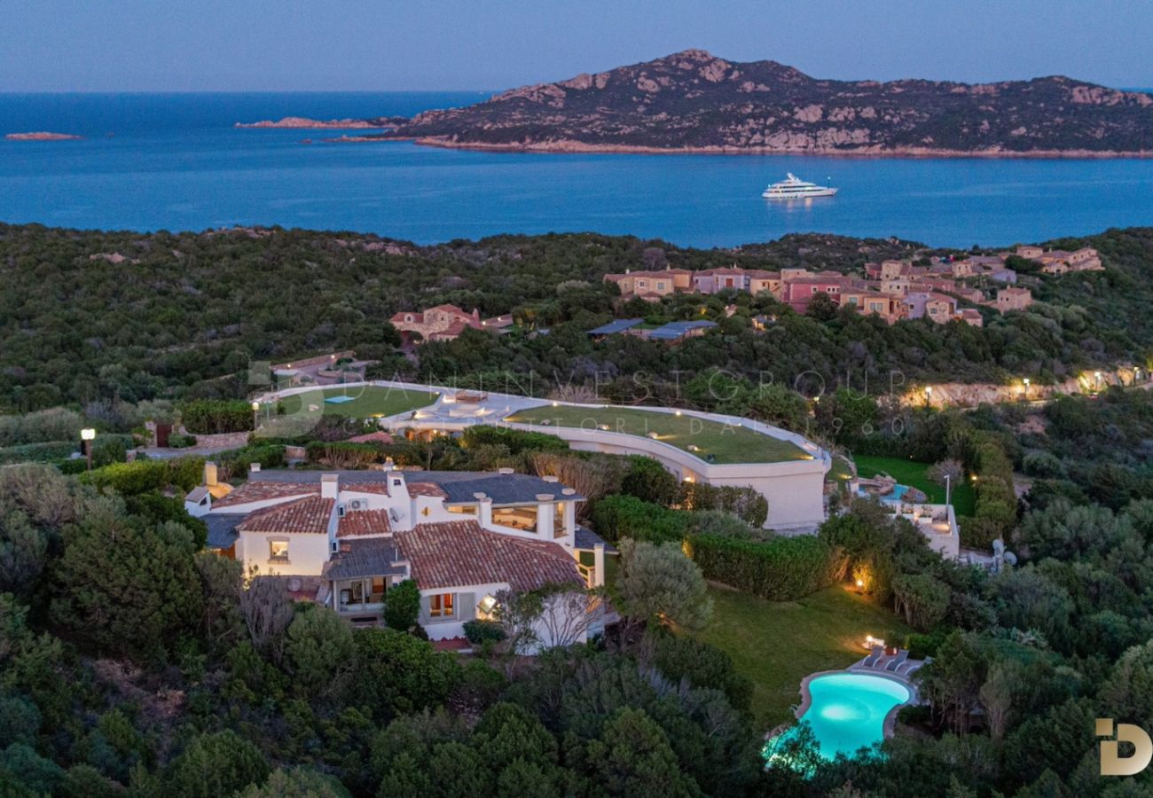 Villa in Porto Cervo - Villa Auria LVD