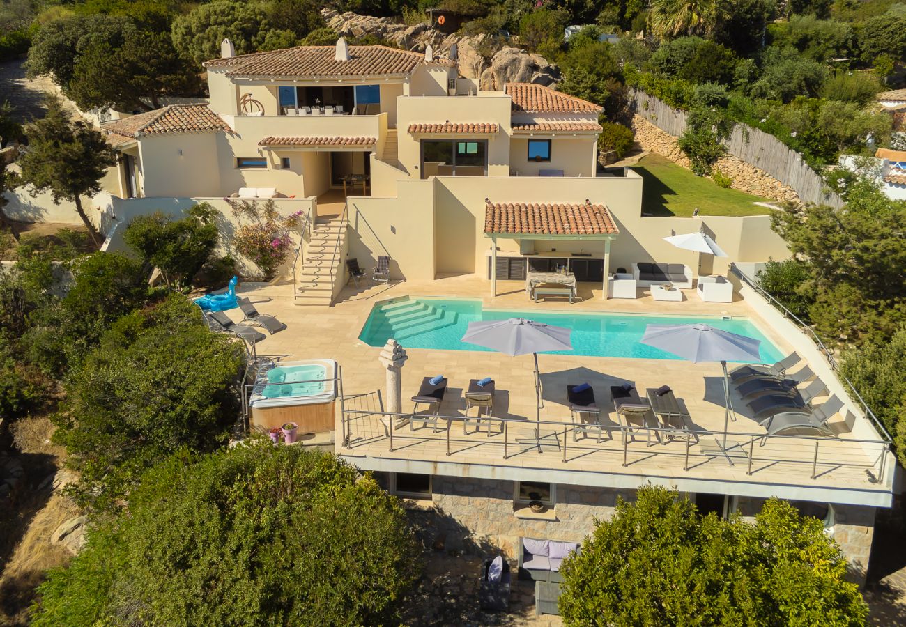 Villa in Arzachena - Villa Purple