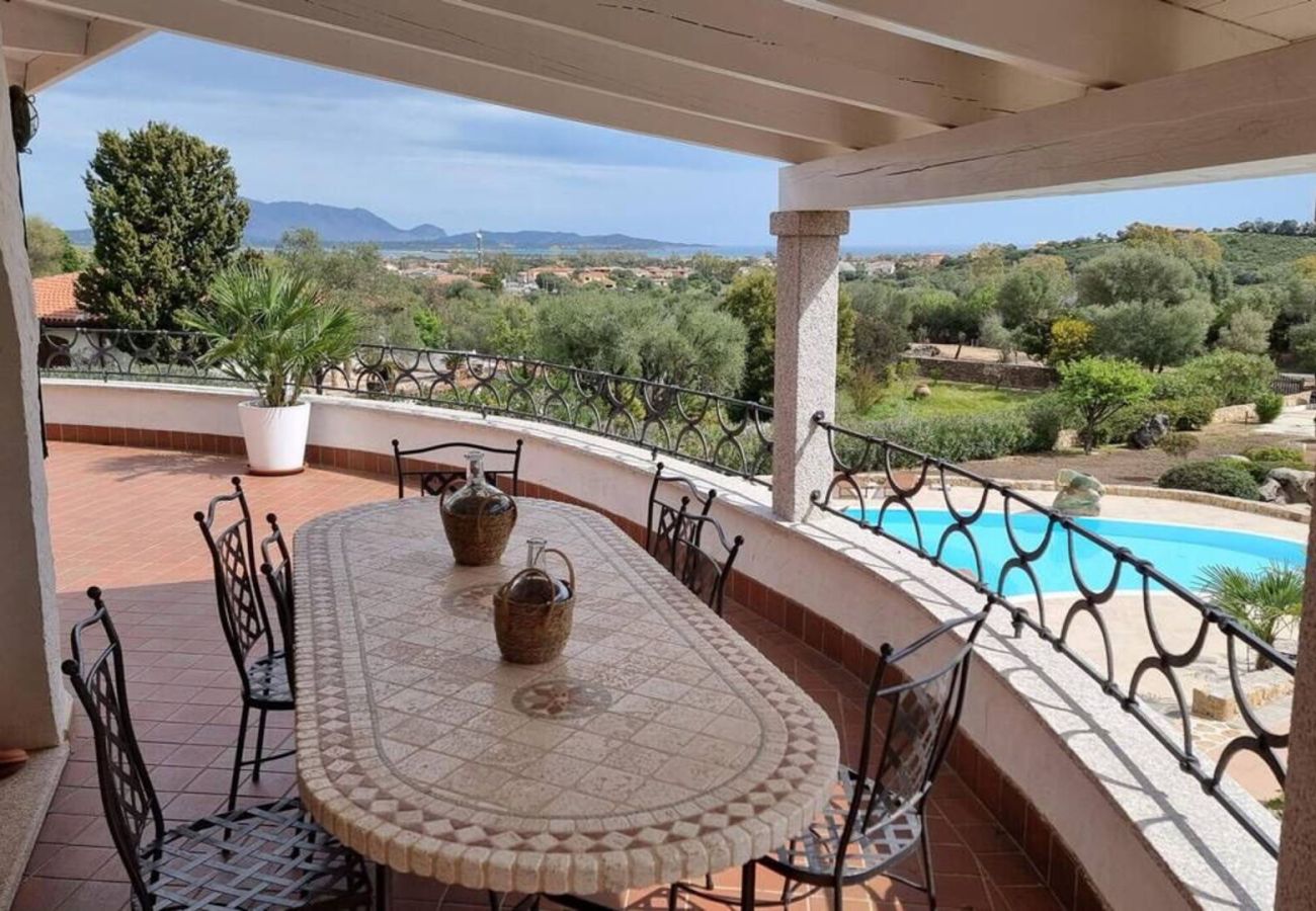 Villa in San Teodoro - Villa Luna Rossa